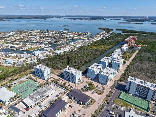 Foto del edificio - 22748 Island Pines Way