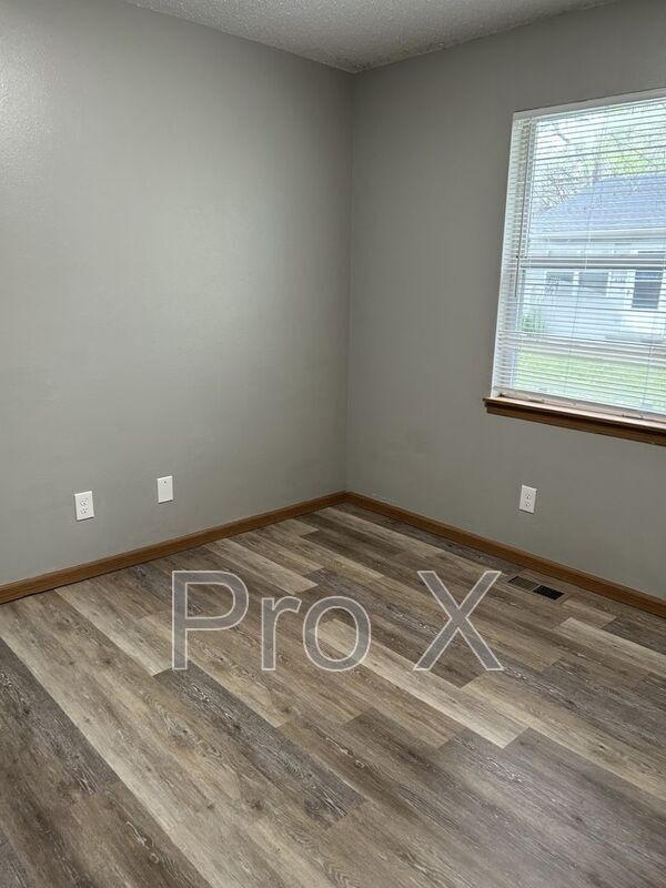 Foto del edificio - 812 E Jackson St