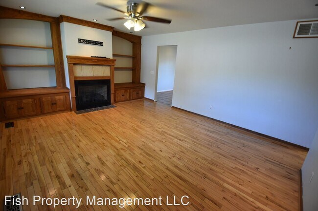 Building Photo - 3 br, 2 bath House - 1510 Winfield Park Dr