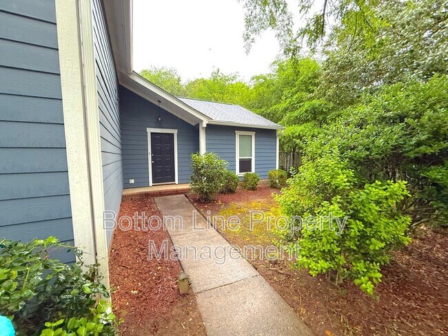 Foto del edificio - 11824 Larkridge Ct