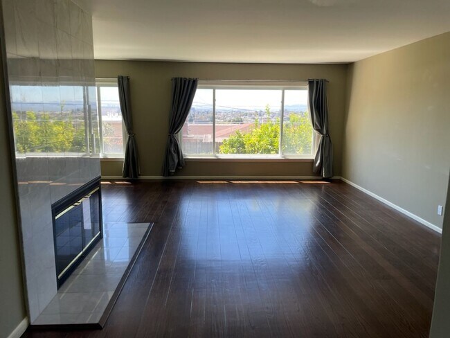 Foto del edificio - 6834 Snowdon Ave