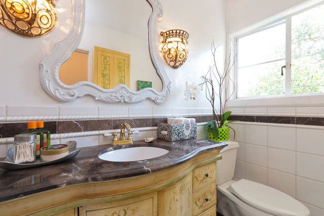 bathroom - 5587 Village Grn