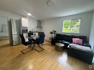 Building Photo - 23418 Tamarack Ln