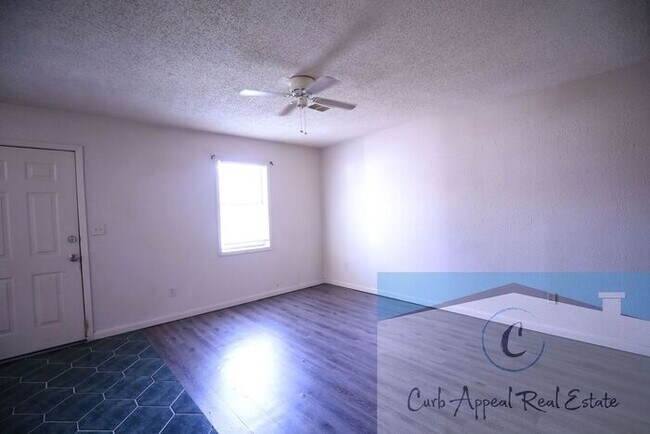 Foto del edificio - 2 bed / 1 bath apt in Trumann