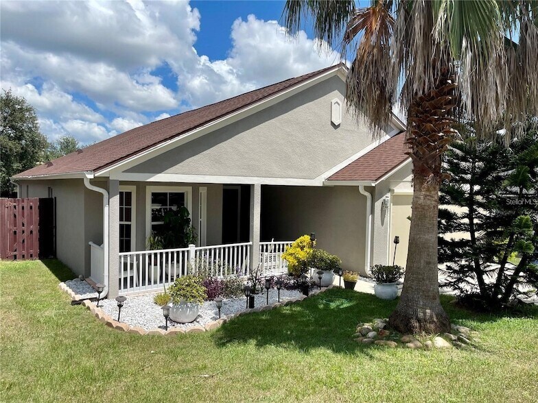 Foto principal - 2083 Newtown Rd