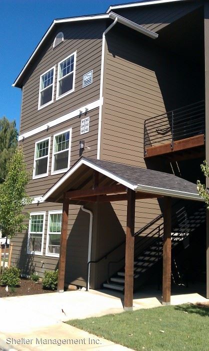 Building Photo - 1668 Baxter Rd SE