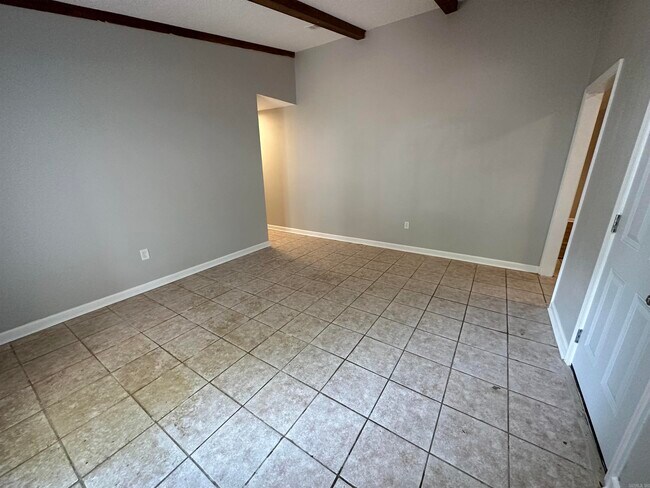 Foto del edificio - 10220 Woodbridge Dr