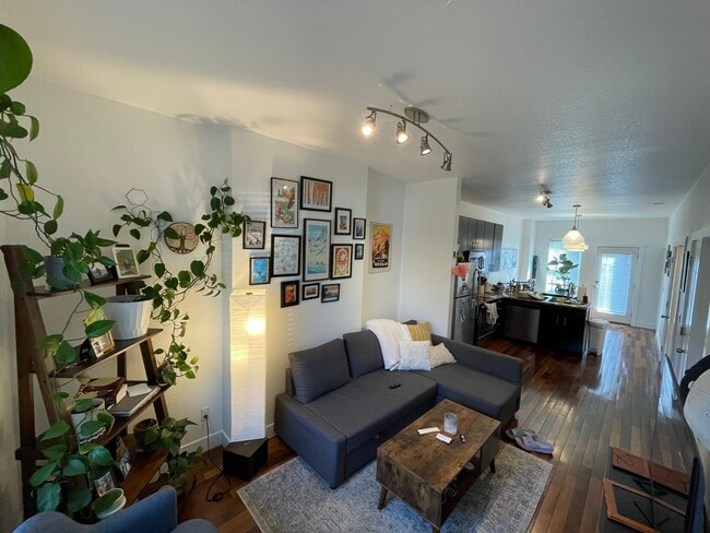Foto del edificio - 1015 30th St