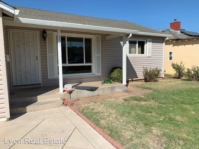 Foto del edificio - 3 br, 1 bath House - 2041 Joan Way
