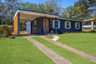 Building Photo - 1028 Calloway St