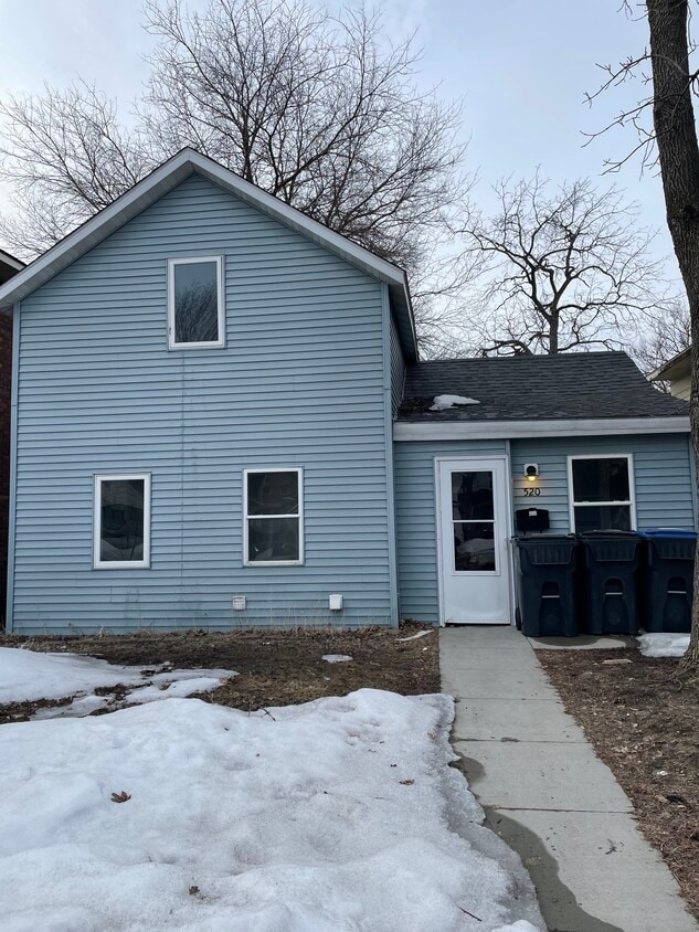 Primary Photo - 520 N 2nd St
