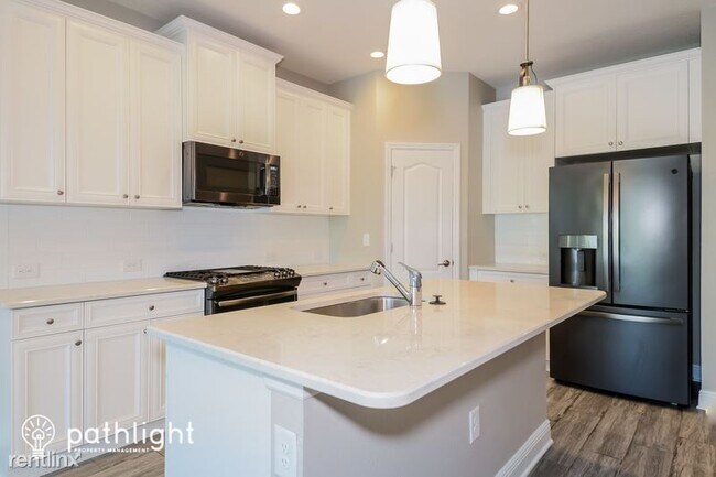Building Photo - 3 br, 2 bath House - 11106 Sand Pine Lane ...