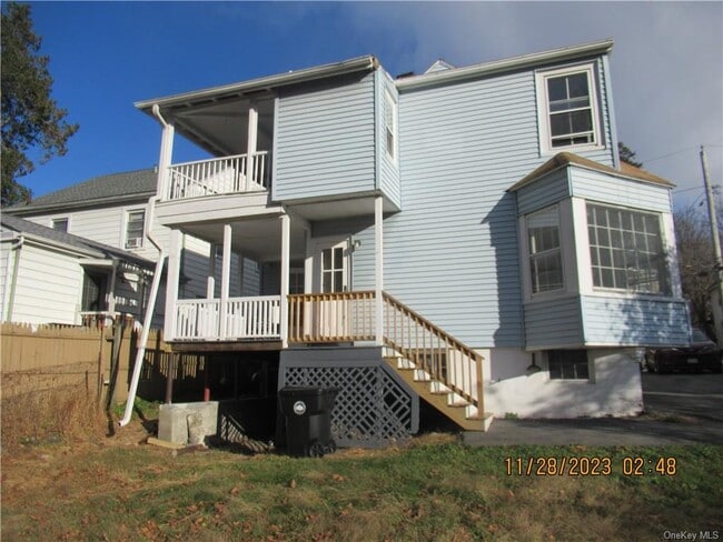 Building Photo - 11 Hanscom Ave