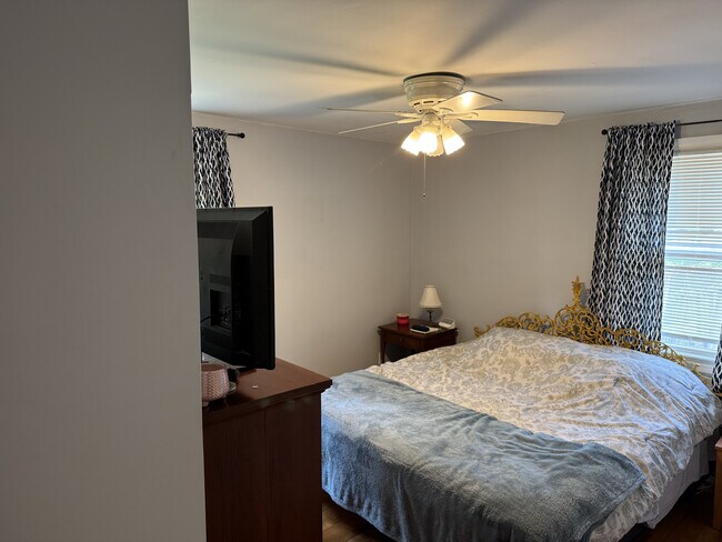 Foto del edificio - 5206 Lee Ave