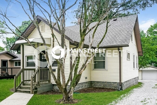 Building Photo - 3 Bedroom Pet-Friendly Home in Indianapoli...