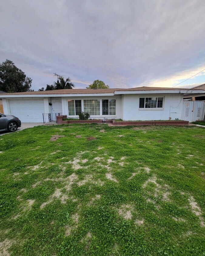 15 Apartments for Rent in 90706, CA Westside Rentals