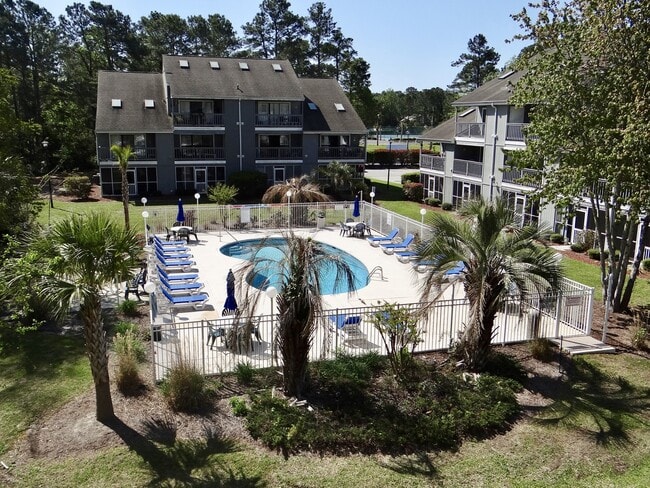 Building Photo - Large Efficiency Apartment with amenities in Surfside Beach