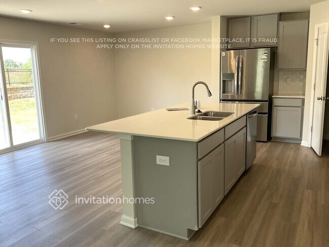 Building Photo - 1118 Woodhouse Dr