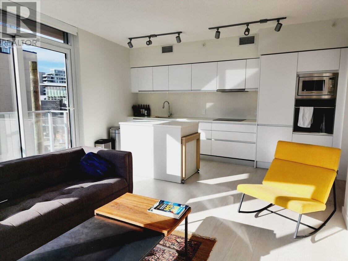 Photo principale - 180-180 E 2nd Ave