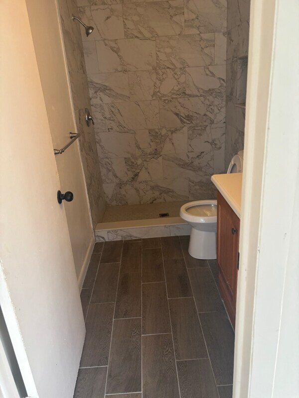 Foto del edificio - 23 Roosevelt Blvd