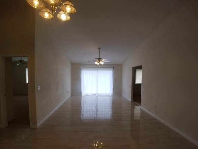 Building Photo - 2815 Flint Hills Dr
