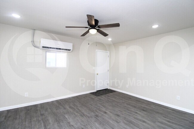 Building Photo - 2703 East Saguaro Drive