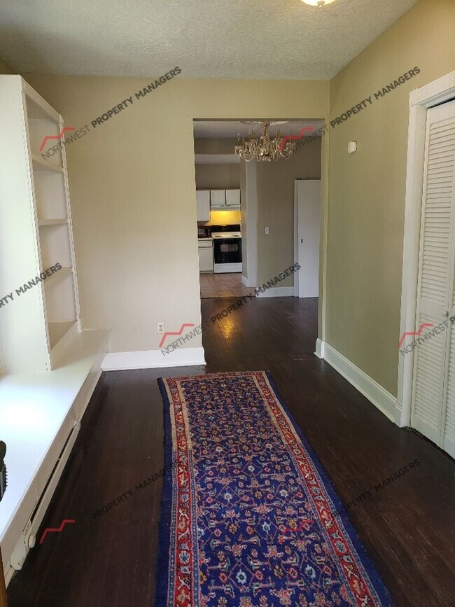 Foto del edificio - STATUS: AVAILABLE  | R191B | $1795