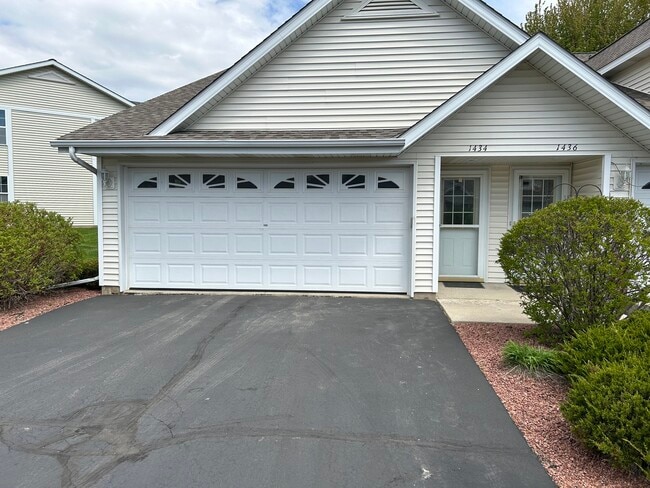 Building Photo - 1434 Watercress Cir