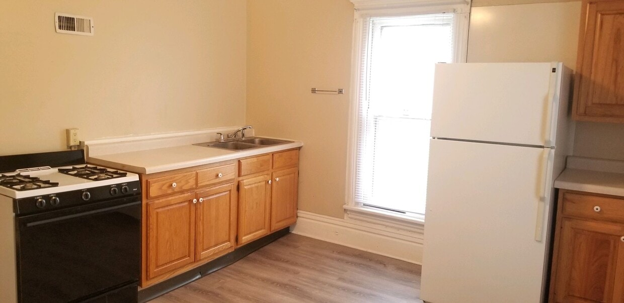 Primary Photo - 2515 Olive St