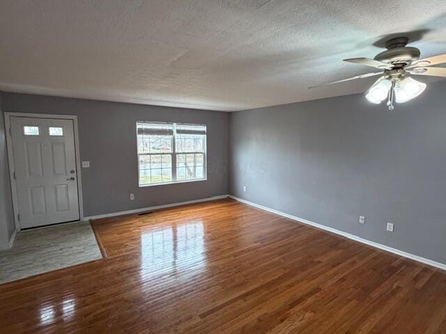 Foto del edificio - 8318 Linton Blvd