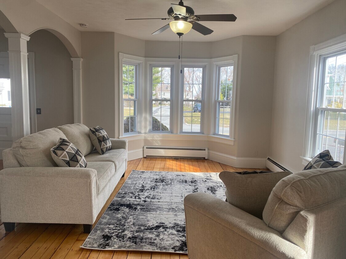 Foto principal - 1062 Smithfield Ave