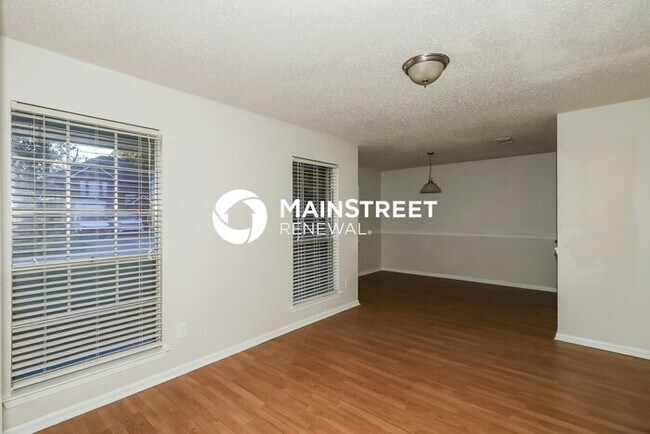 Foto del edificio - 4 Bedroom Pet-Friendly Home in Humble, TX with Main Street Renewal