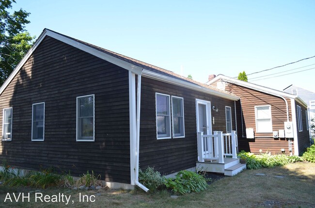 Building Photo - 2 br, 1.5 bath House - 12 Nally Avenue