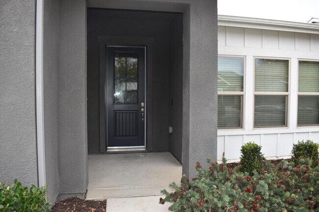 Photo - 3715 Bonifacio Way House