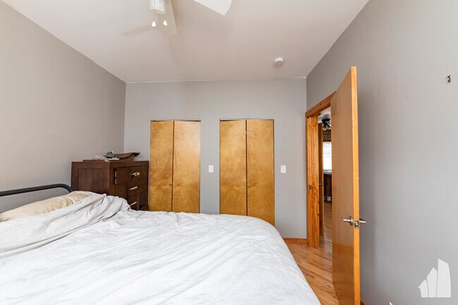 Foto del edificio - 1622 W Columbia Ave