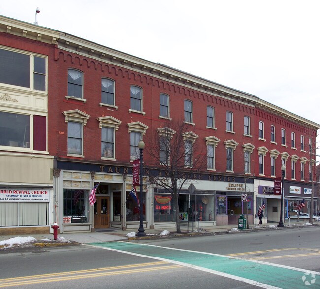 Building Photo - Union Block Apartments