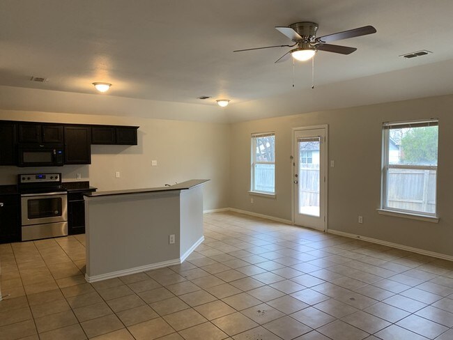 Building Photo - 2805 La Prada Ct, Dallas, TX,