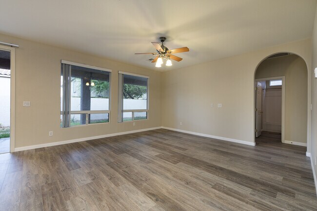 Building Photo - 11749 Via Esperanza St