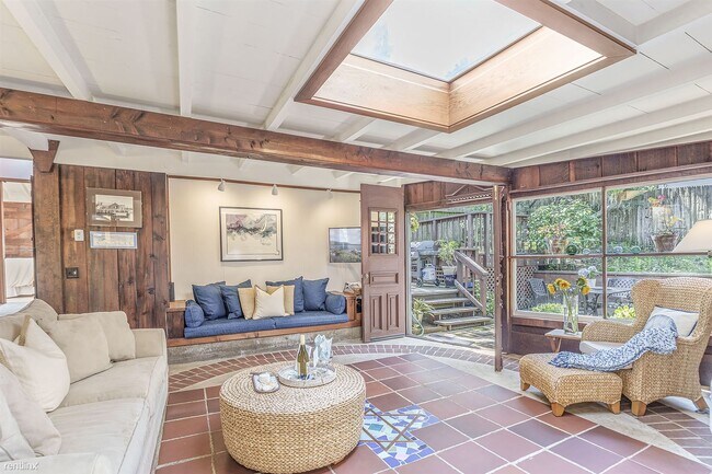 Foto del edificio - 2 br, 1 bath House - 3876 Huckleberry Hill