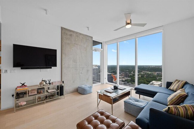 Foto del edificio - 301 West Ave