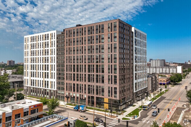Building Photo - Accolade Minneapolis