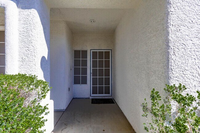 Building Photo - Single Story 3 Bedroom South Summerlin Beauty
