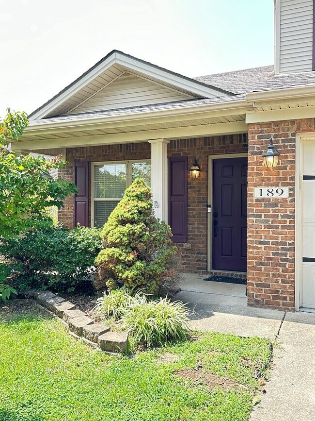 Foto del edificio - COMING SOON! Beautiful 3 Bed, 2.5 Bath Hom...