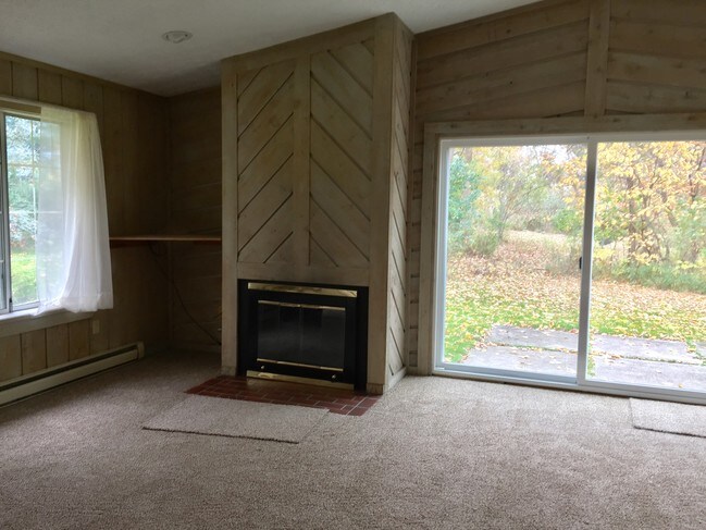 Building Photo - 9735 Johnnycake Ridge Rd