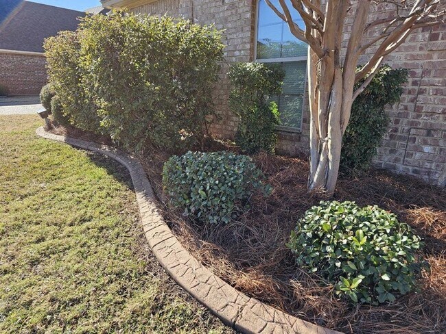 Building Photo - 508 Brompton Ln
