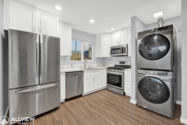 Foto del edificio - 3424-3426 Marlborough Ave