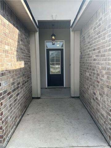 Building Photo - 557 Claiborne Trails Dr