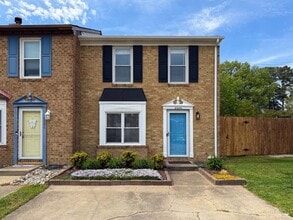 Building Photo - 4606 Merrimac Ln