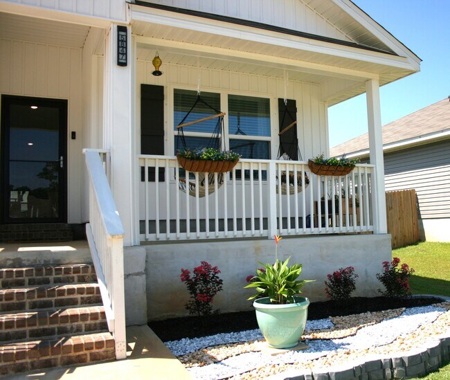 Foto del edificio - 5847 Belmont Stakes Rd