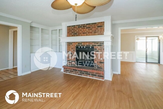 Building Photo - 11332 N Markwell Ave